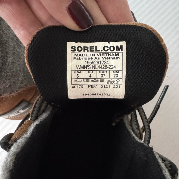 Sorel Women’s Out N About Boots Size 6 - Picture 3 of 6